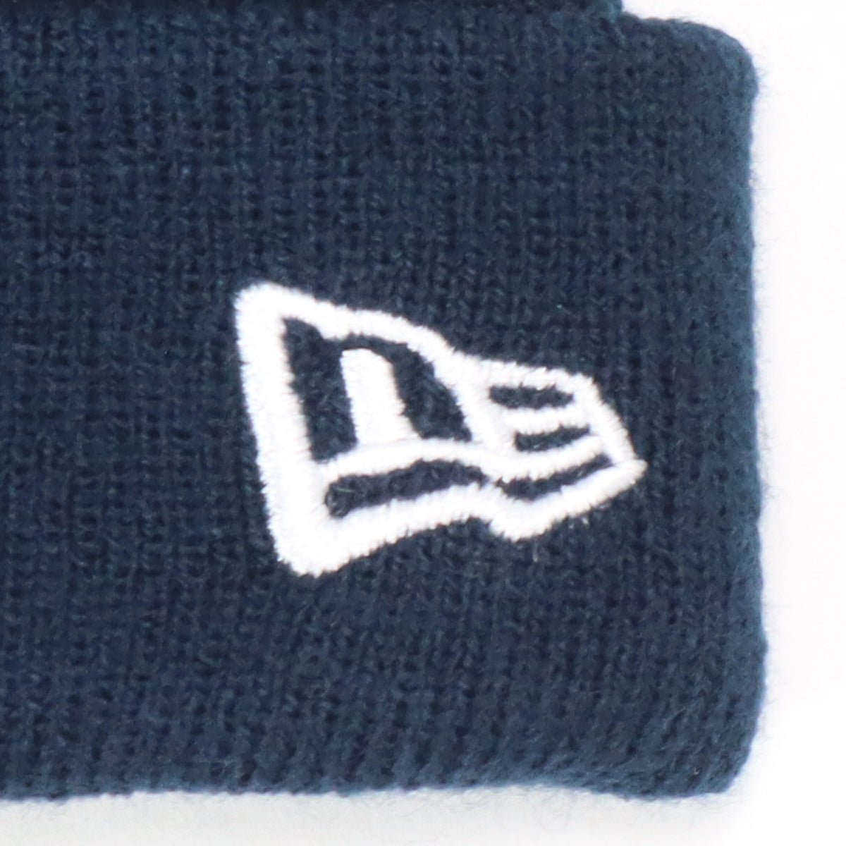 ニューエラ キャップ BASIC CUFF KNIT SHORT ネイビー・ホワイト – ONSPOTZ