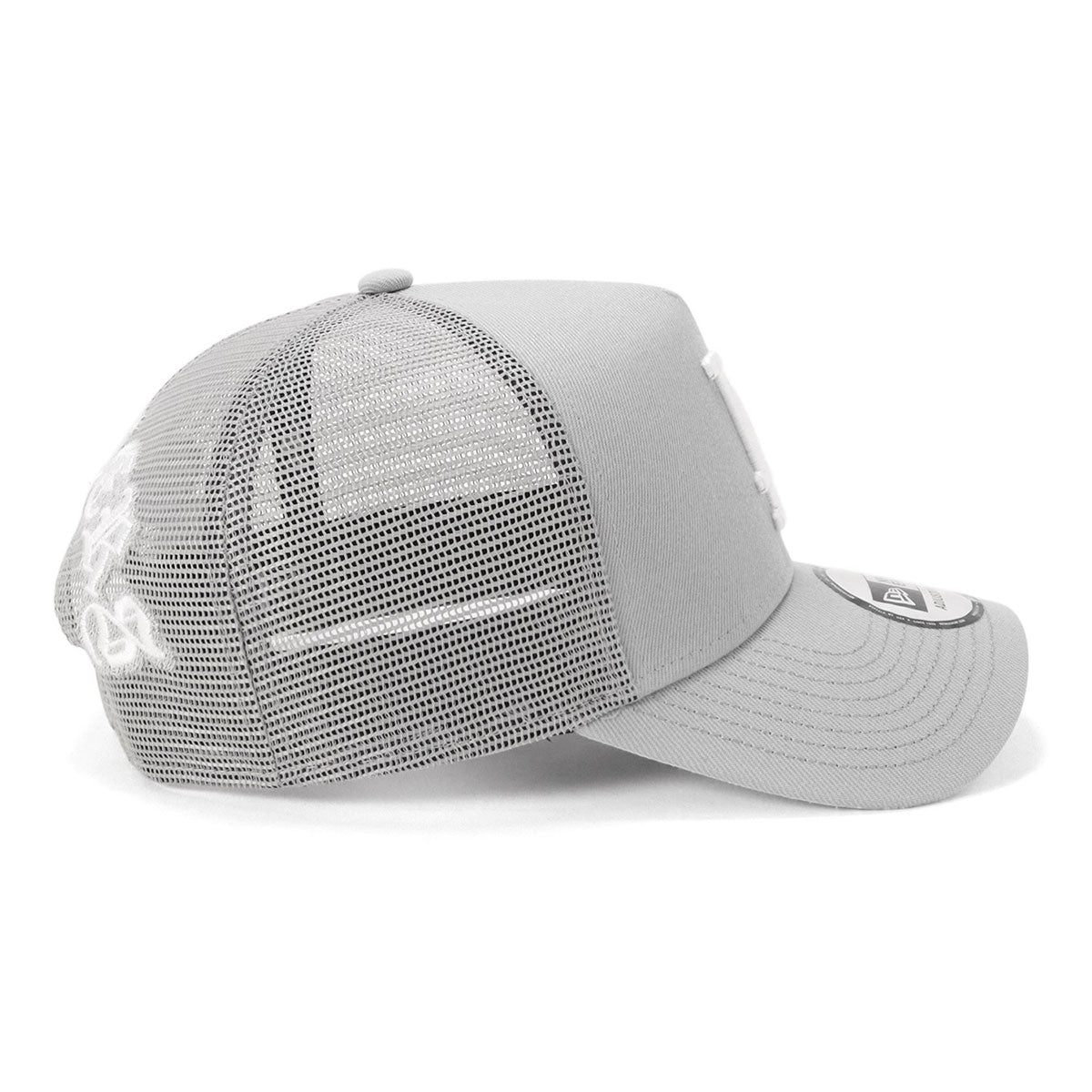 ニューエラ キャップ 9FORTY A-FRAME TRUCKER UNDER VISOR LAグレー