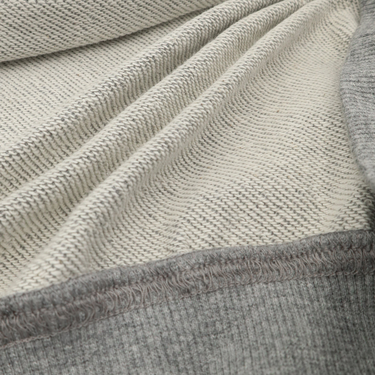 ニューエラ WOMEN’S SWEAT CREW NECK CLASSIC COLLEGE グレー