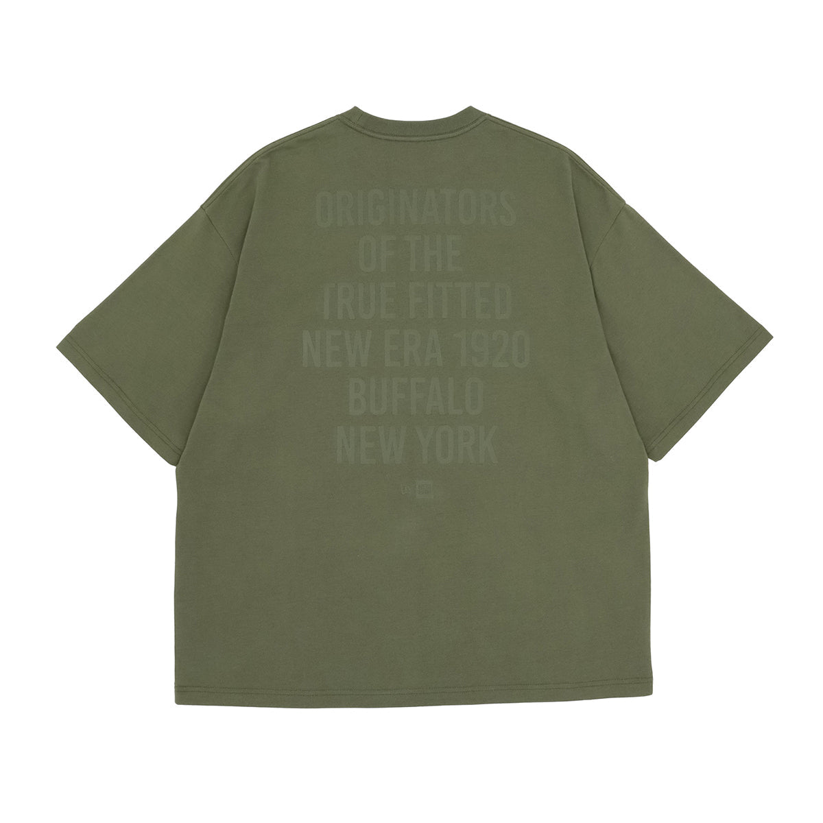 ニューエラ S/S OVERSIZED COTTON TEE 24 TYPOGRAPHY ニューオリーブ