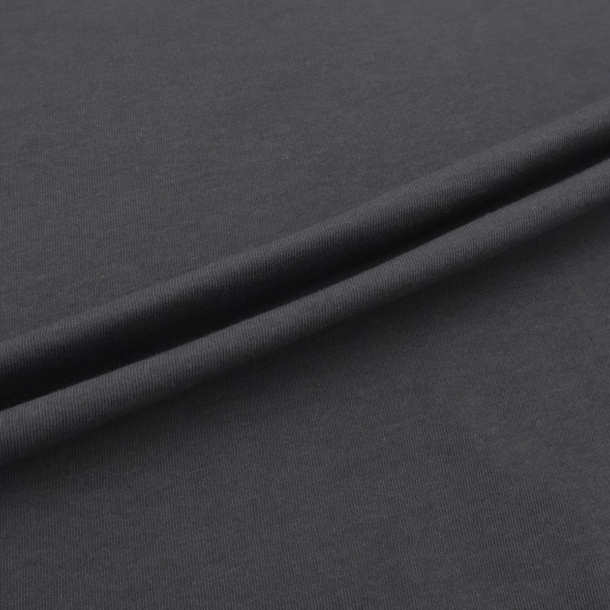 ニューエラ S/S OVERSIZED COTTON TEE 24 TYPOGRAPHY グラファイト