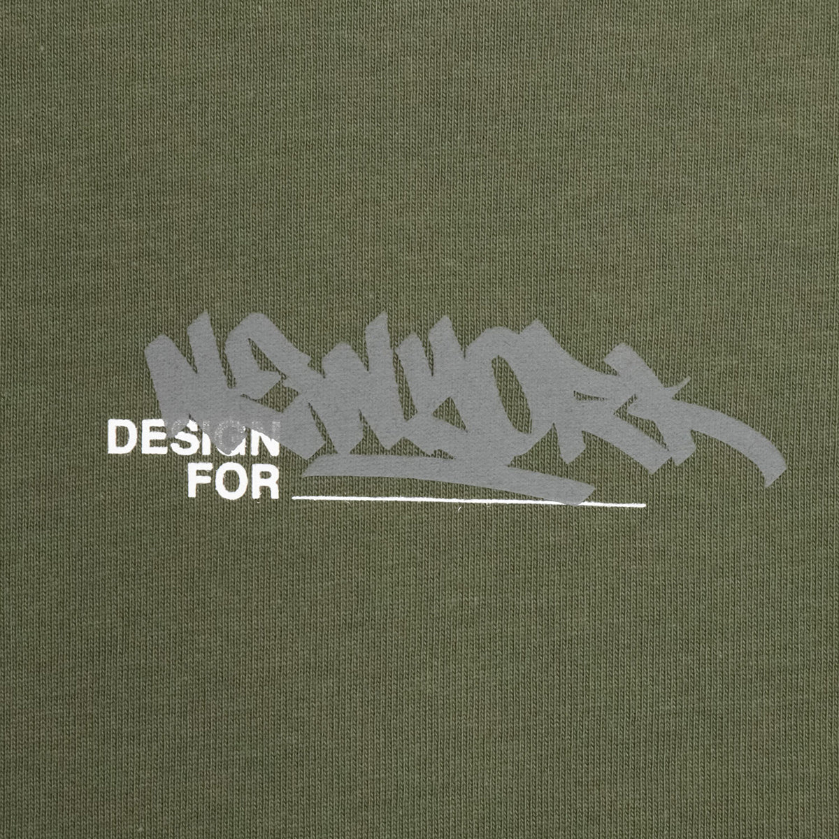 ニューエラ S/S OVERSIZED COTTON TEE 24 GRAFFITI ニューオリーブ/グラファイト