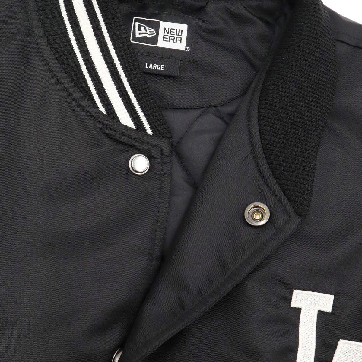 ニューエラ キャップ NYLON VARSITY JACKET LAブラック – ONSPOTZ
