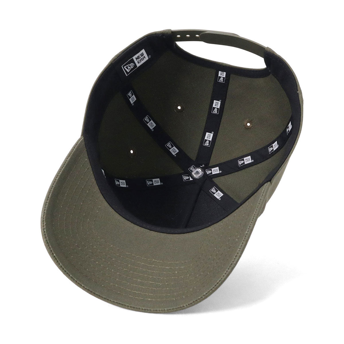 newera-9forty_a-frame-outdoor