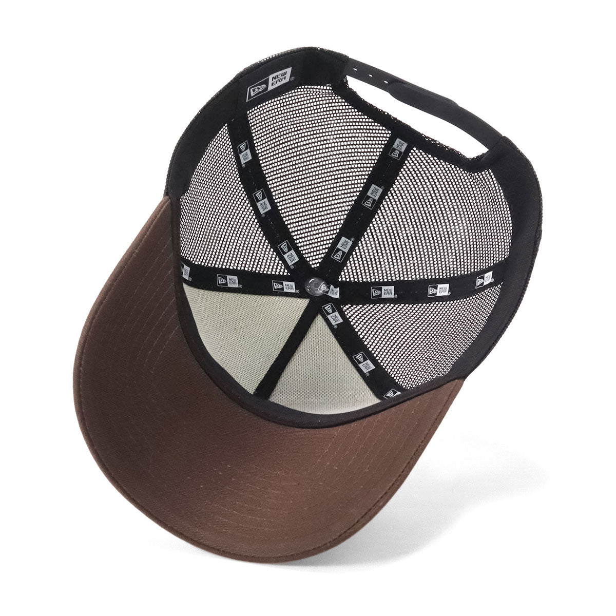 newera-9forty_a-frame_trucker-outdoor