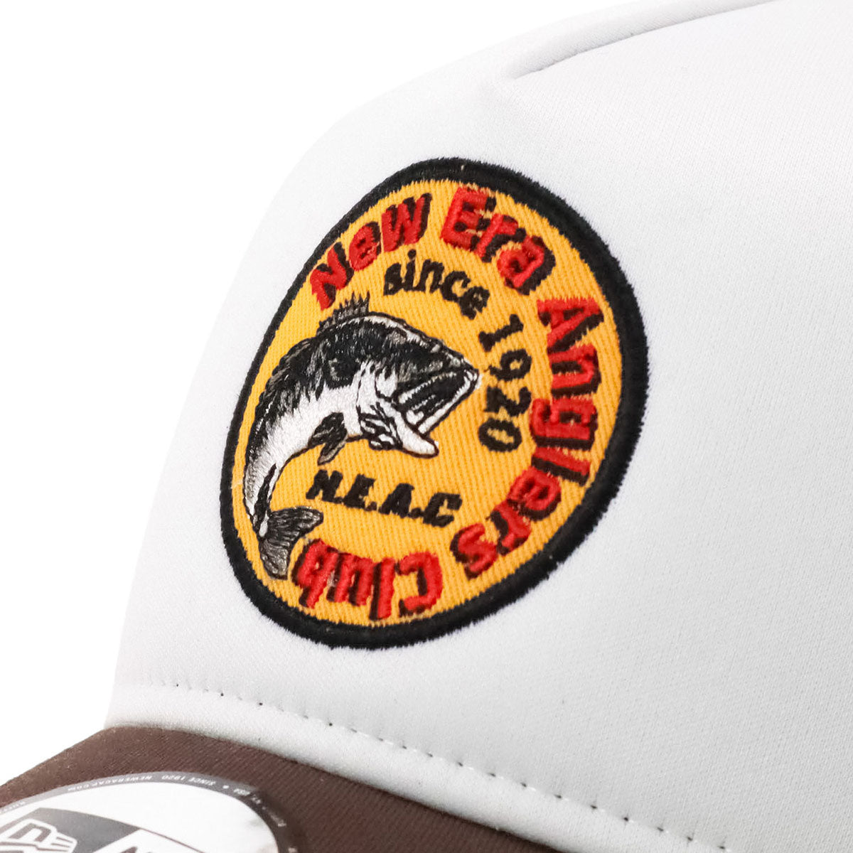 newera-9forty_a-frame_trucker-outdoor