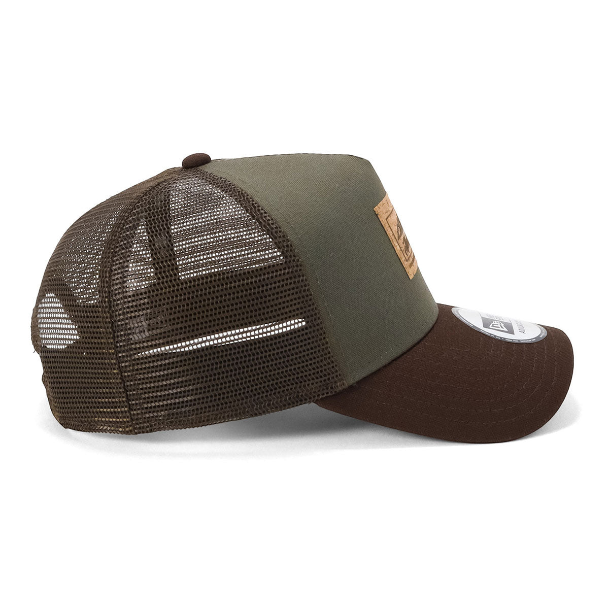 newera-9forty_a-frame_trucker-outdoor