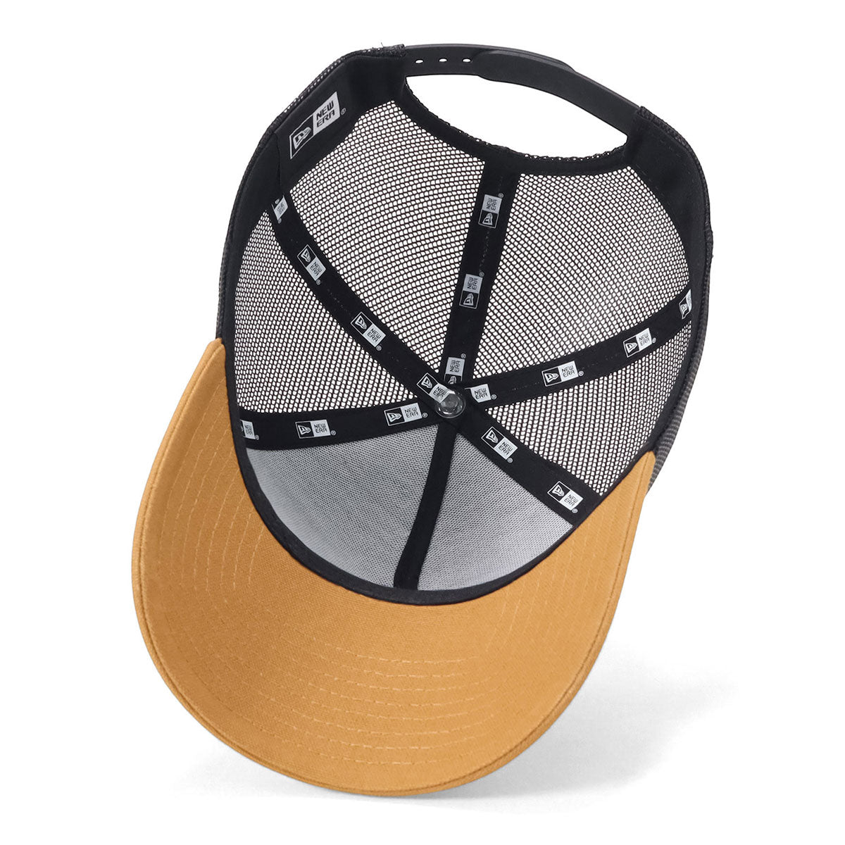 newera-9forty_a-frame_trucker-outdoor