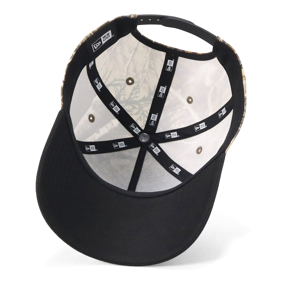 newera-9forty_a-frame-outdoor