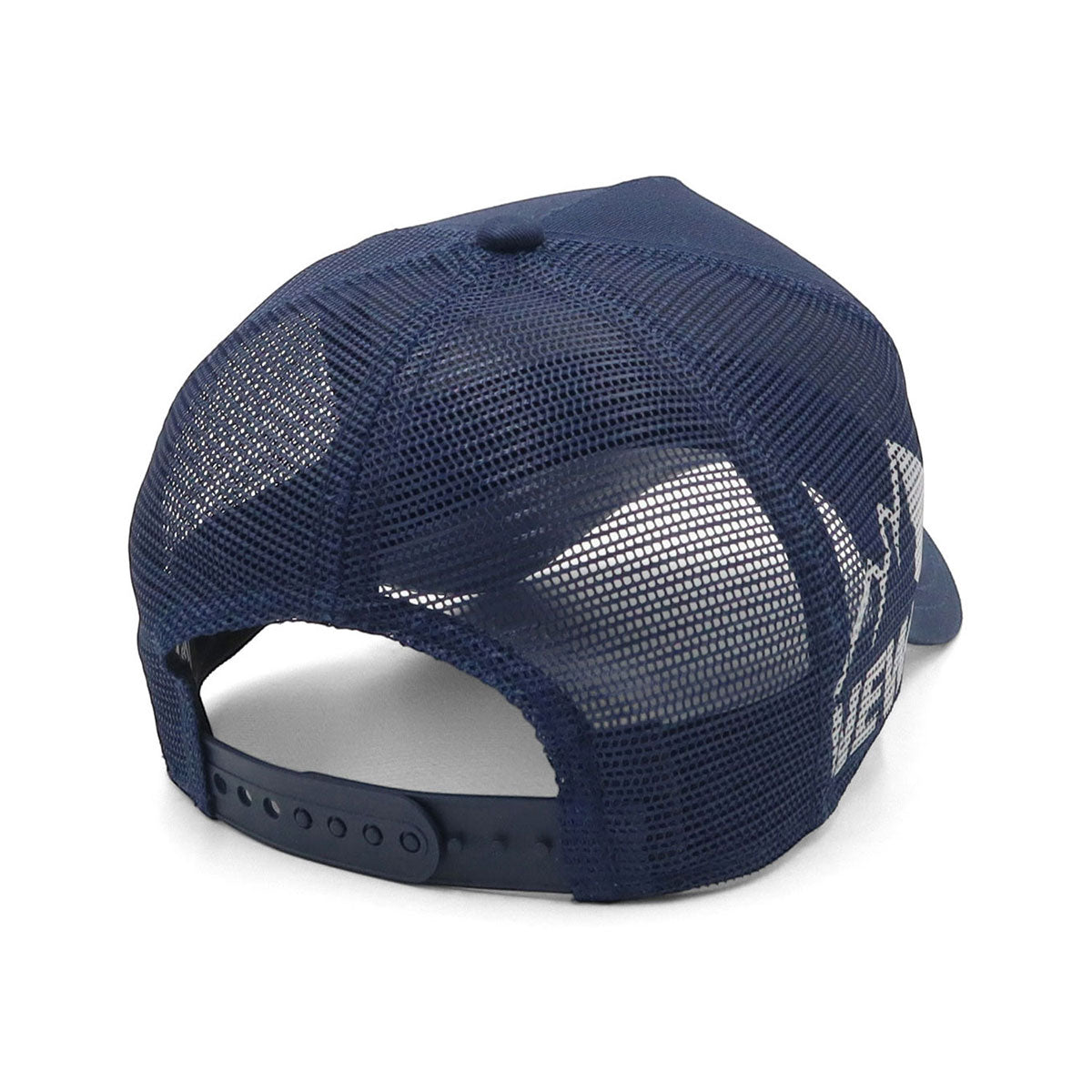 newera-9forty_a-frame_trucker-outdoor